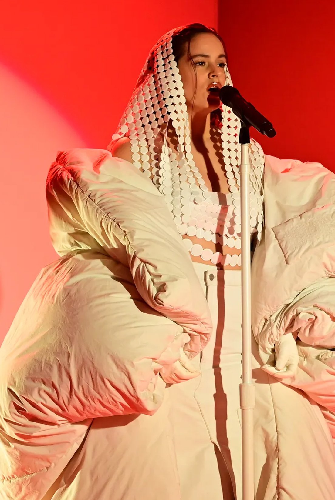 MJ_VIP_ROSALIA_SNL_WHITESCHLAEP_CROP2_RES150.jpg