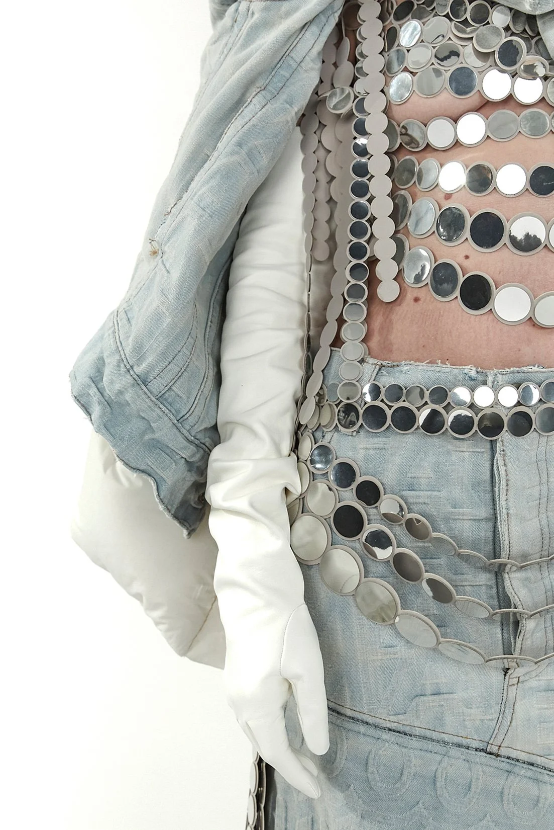 MJ_SPRING22_GIGI_SILVER_CLOSEUP_RES150.jpg