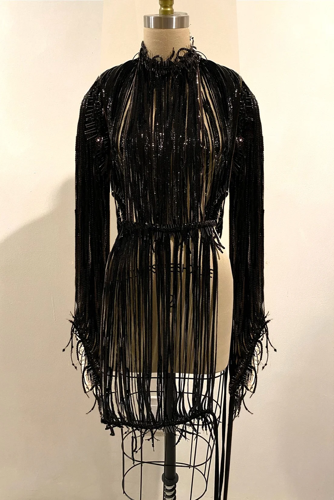 MJ_SPRING22_DRAPE_SEQUINSSTRINGS5_RES150.jpg