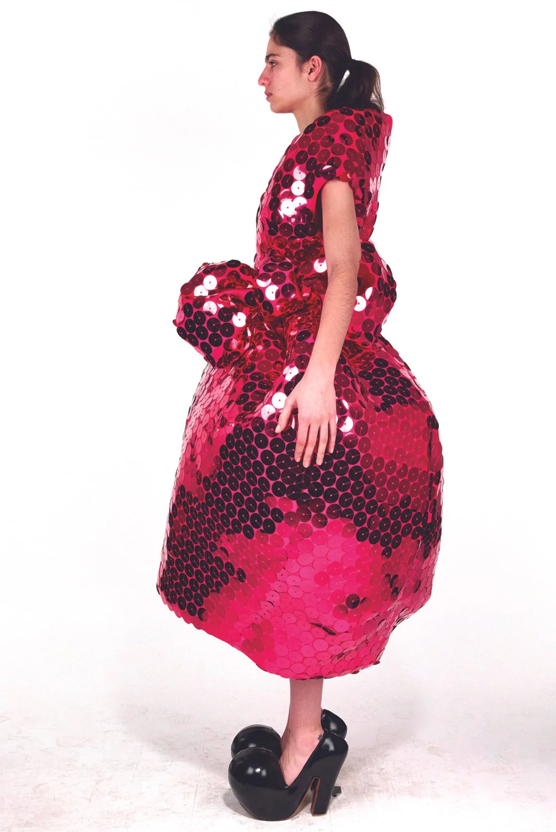 FALL25_BLOBS_PINKSEQUINS_FIT_SIDE_RES150.jpg