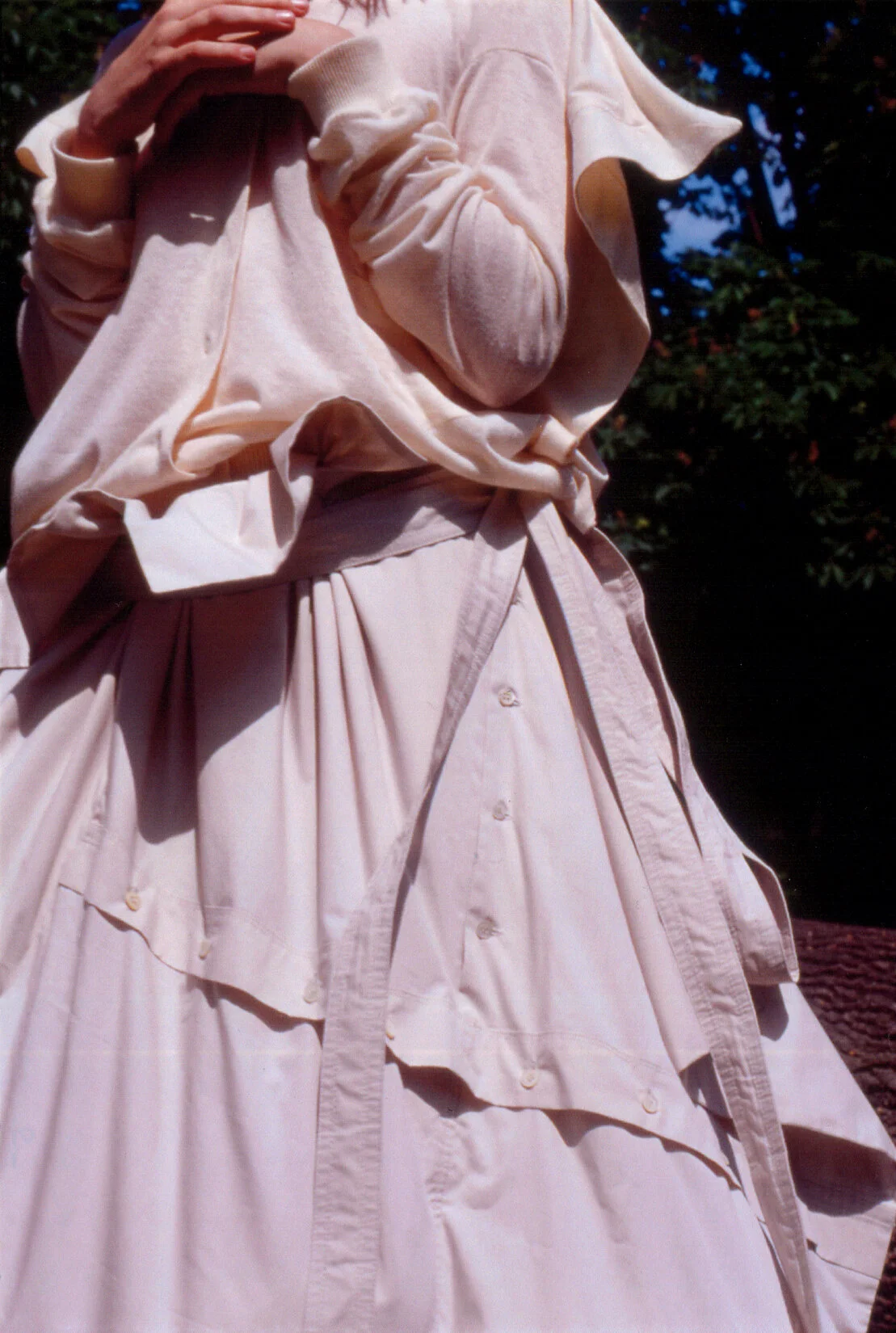 GRADCOLL_NUDESKIRT+CARDY_DETAIL_RES150_CROP.jpg