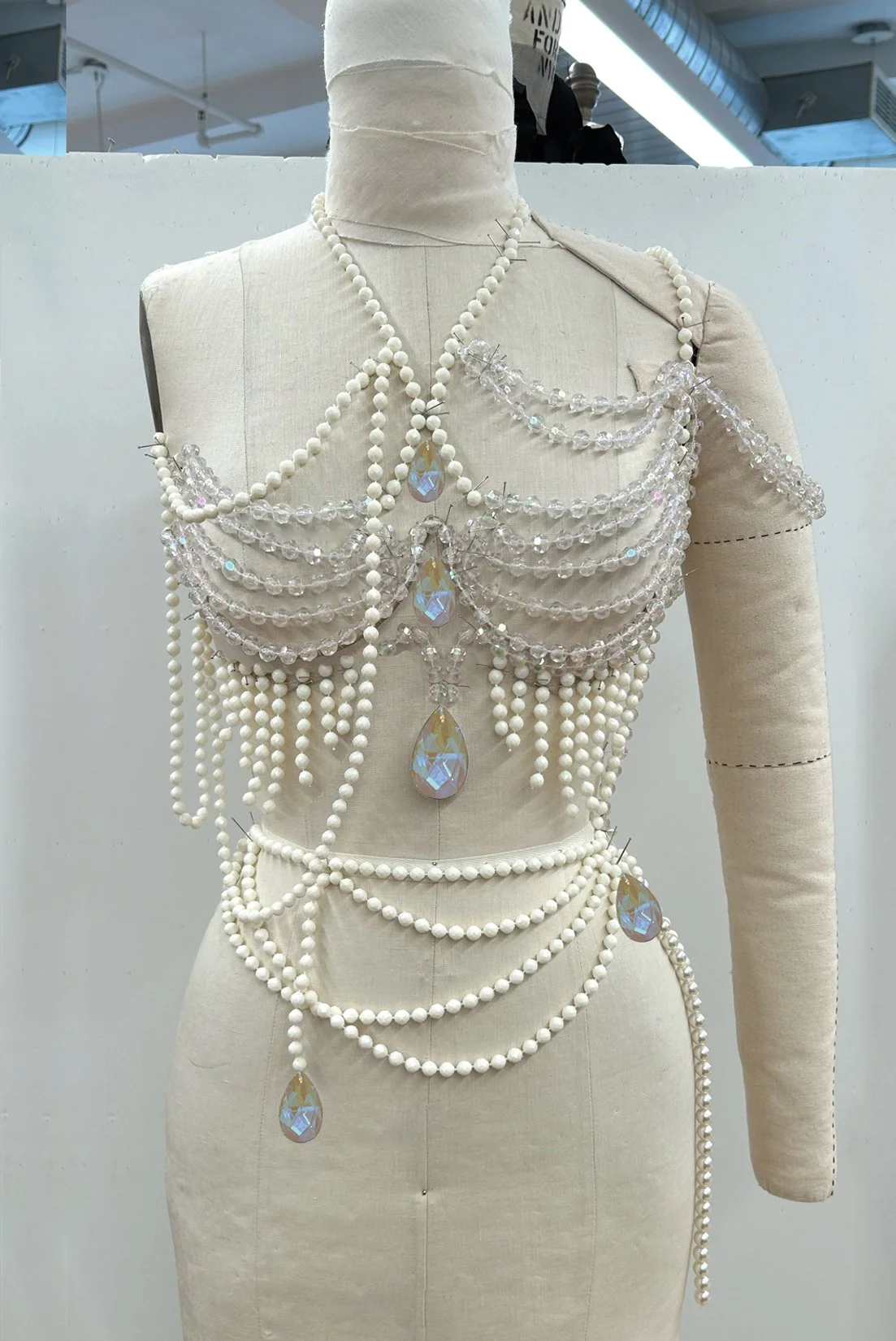 MJ_S26_BEADBRA_DRAPE1_RES150.jpg