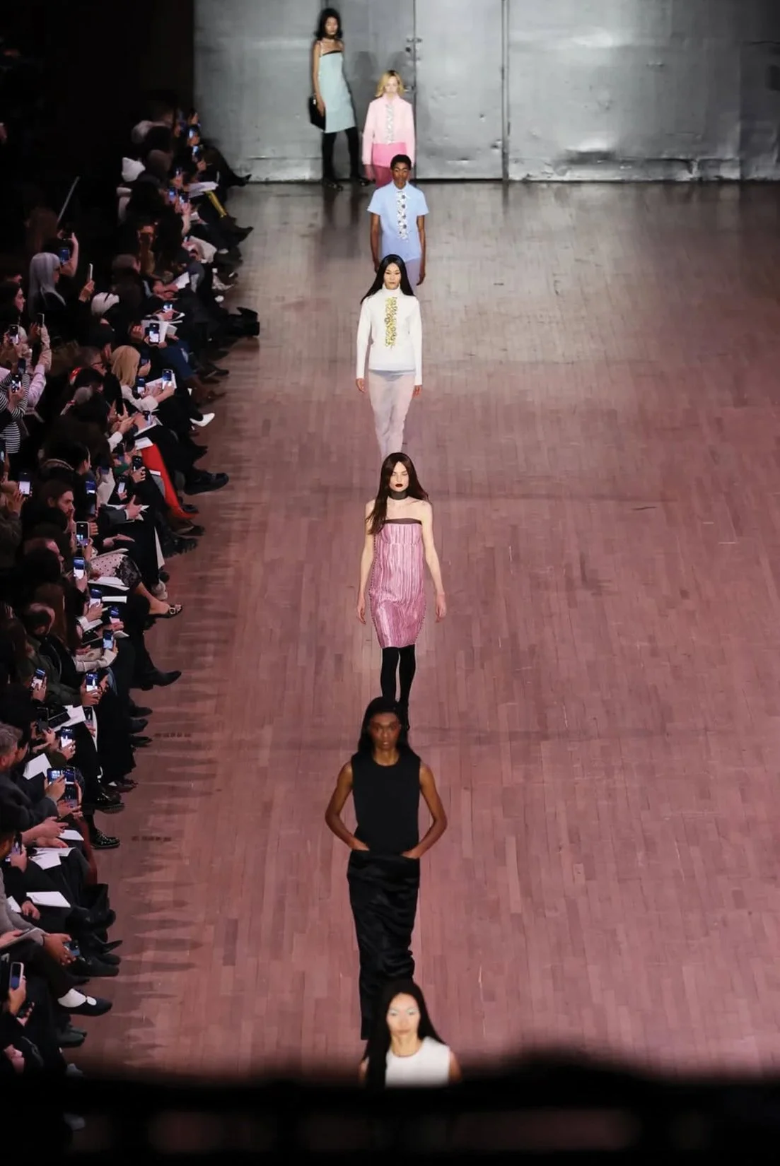 MJ_F26_RUNWAYFROMABOVE_RES150.jpg