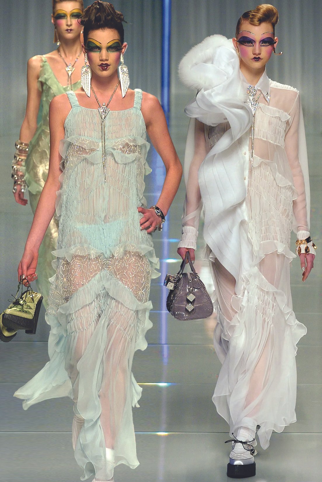 DIOR_PAP_F04_X2RUCHEDDRESSES_RES150.jpg