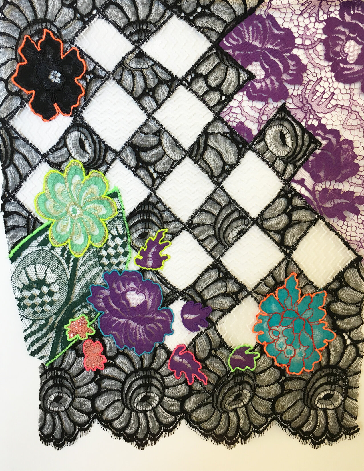 MJ_R17_LACEINTARSIA_SWATCH2_RES150.jpg