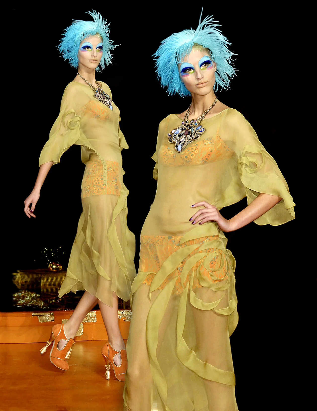 GALLIANO_F08_ROSETTEGREENCHIFFONDRESS_RUNWAYDOUBLE_RES150.jpg