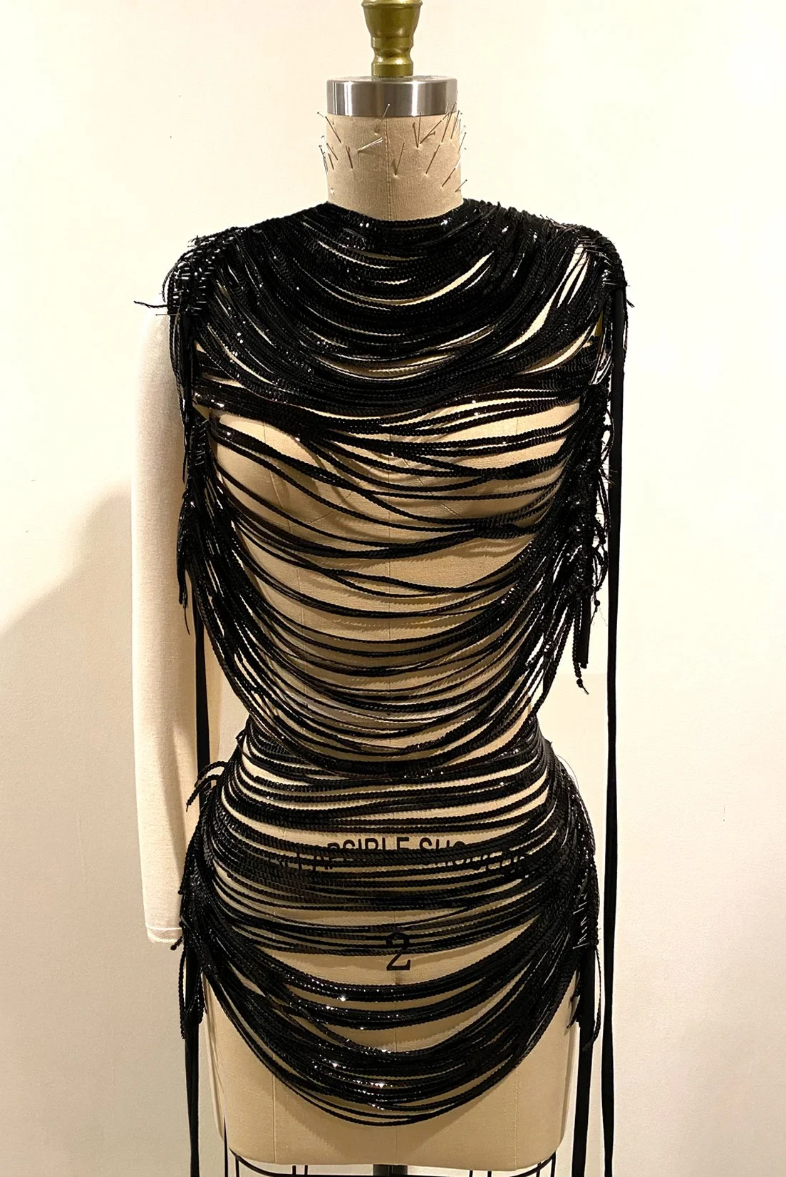 MJ_SPRING22_DRAPE_SEQUINSSTRINGS3_RES150.jpg