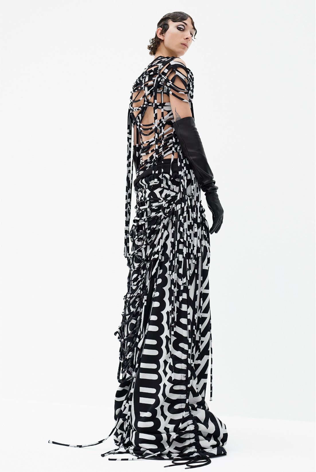 MJ_SPRING22_LUKE_SMALLSLASHT_LOOKBOOK_RES150.jpg