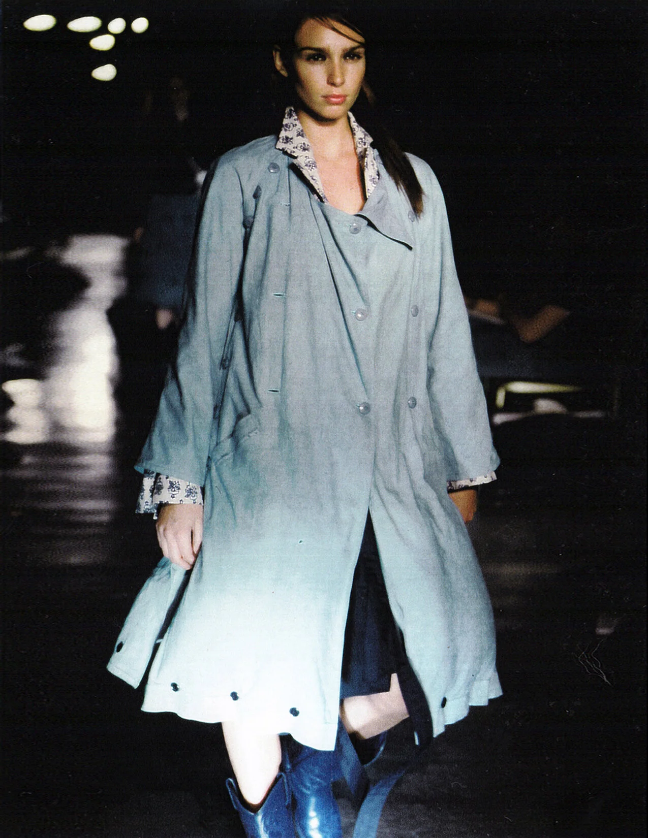 GRADCOLL_BLUECOTTONPILLOWCOAT_RUNWAY_RES150.jpg