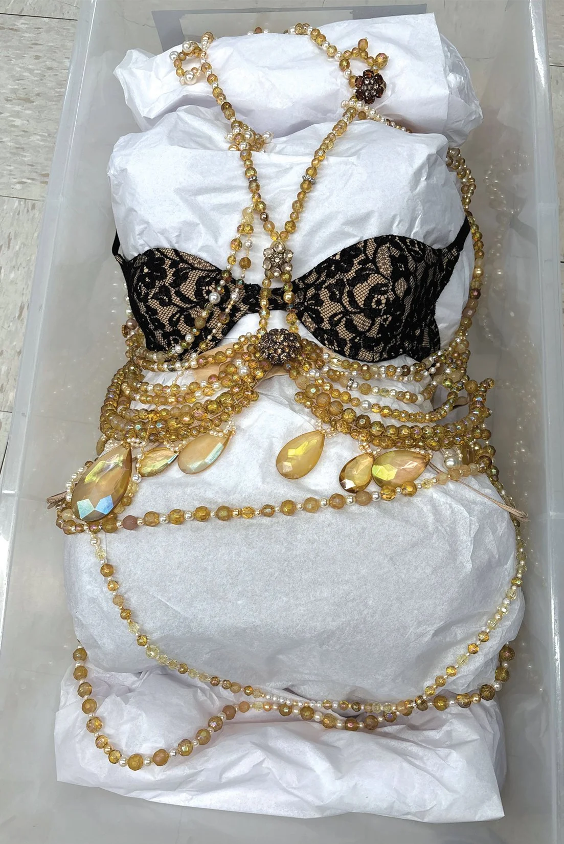 MJ_S26_BEADBRA_PACKED_RES150.jpg