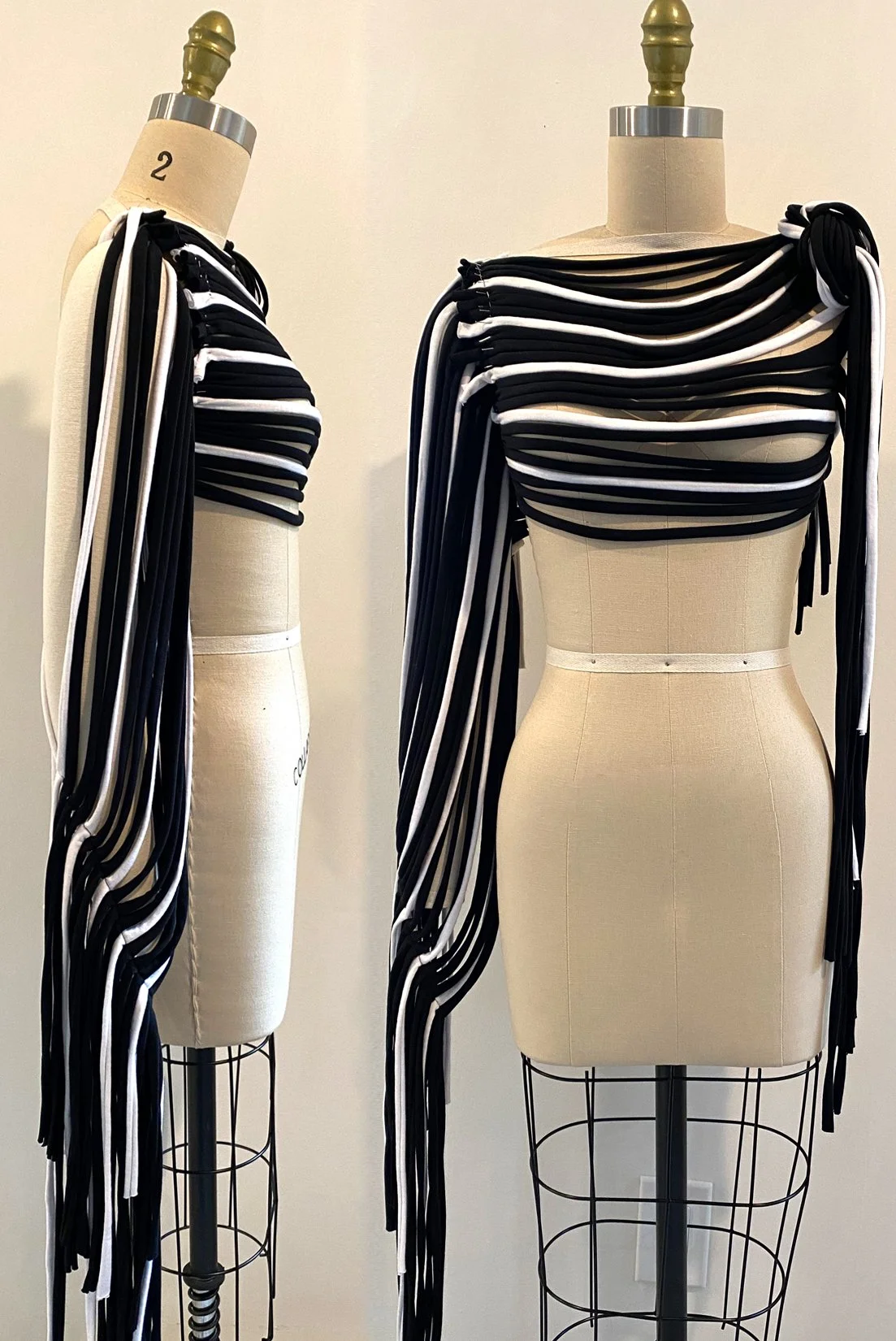 MJ_SPRING22_DRAPE_BLKWHTJERSEYTUBES_DRAPEDSLEEVE_RES150.jpg