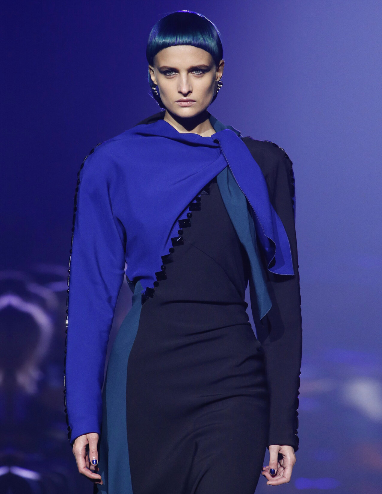 MJ_F18_BLUCREPECRYSTALS_DETAIL_RES150.jpg
