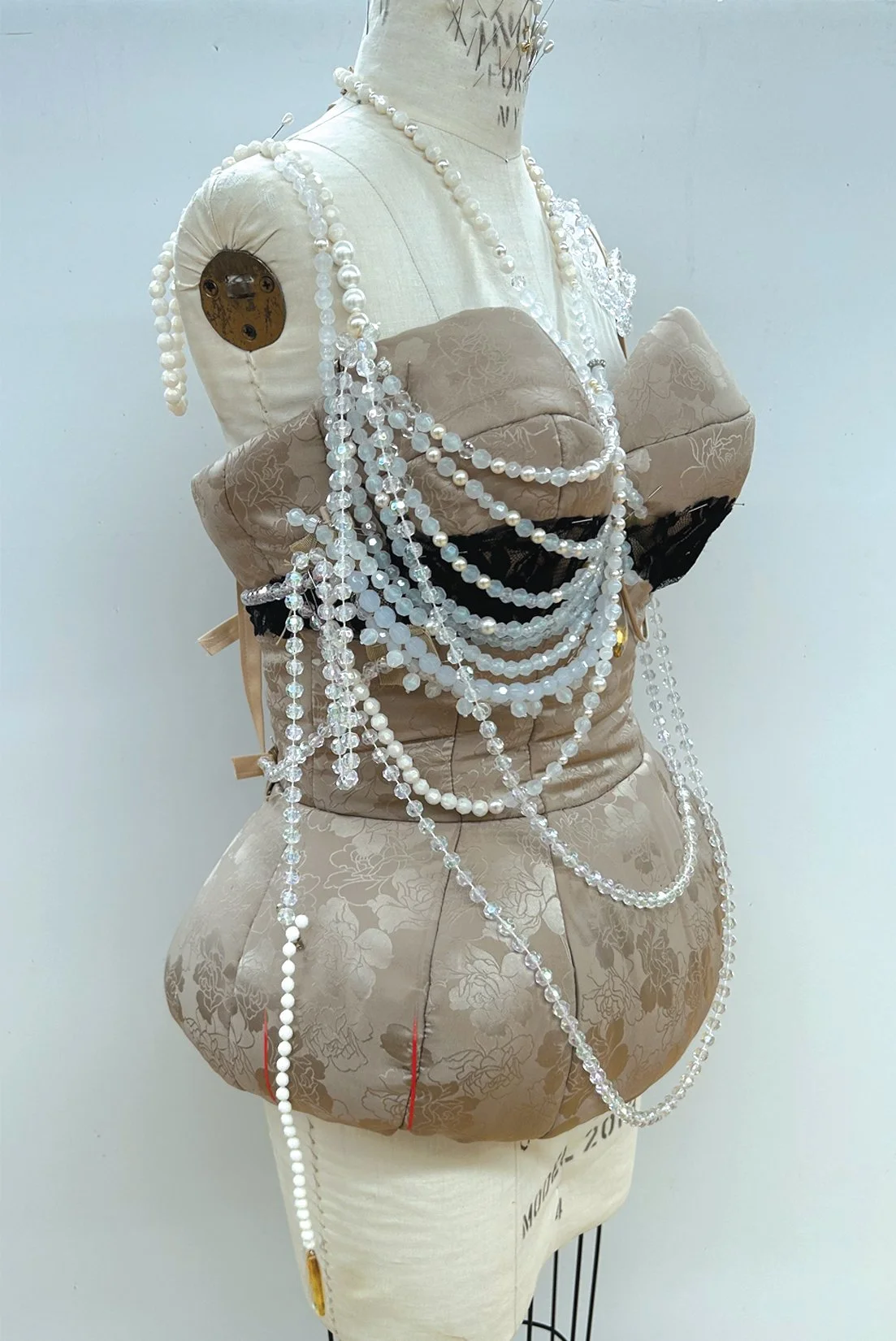 MJ_S26_BEADBRA_FINALDRAPE_SIDE_RES150.jpg