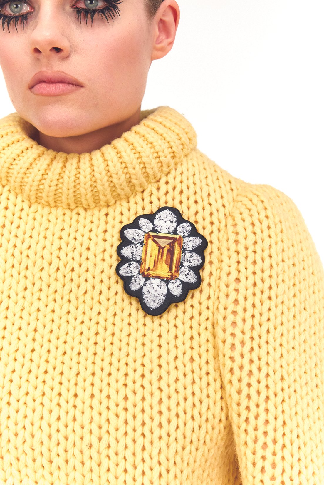 SPRING23_DOLLS_YLLWBROOCH_DETAIL_RES150.jpg