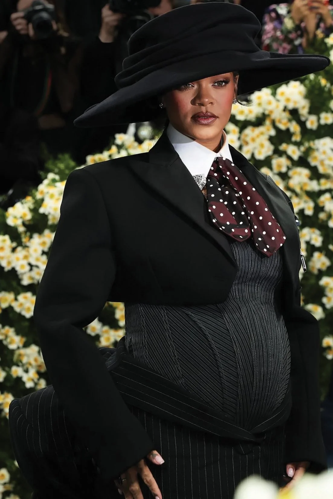 VIP_MET25_RIHANNA_FDETAIL.jpg