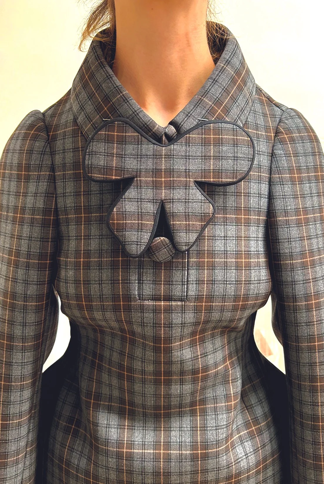 SPRING23_DOLLS_BOW_FITTINGS_RES150.jpg
