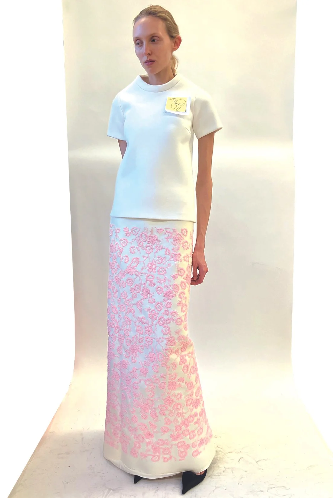 MJ_F26_PINKFLORALBEADINGFITTING_RES150.jpg