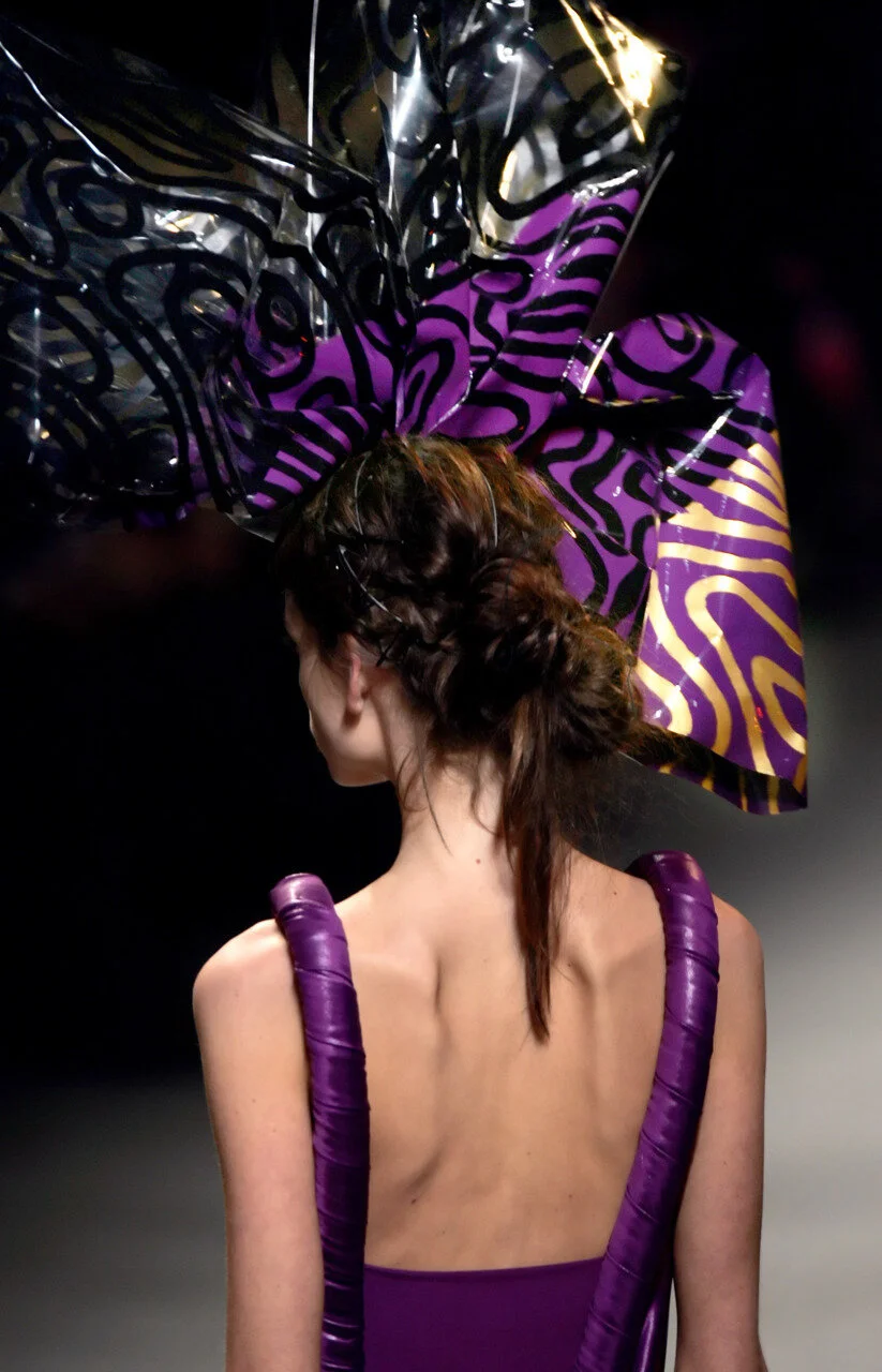 GALLIANO_S07_LONGPURPLEJERSEYGOWN_BACK_RES150.jpg