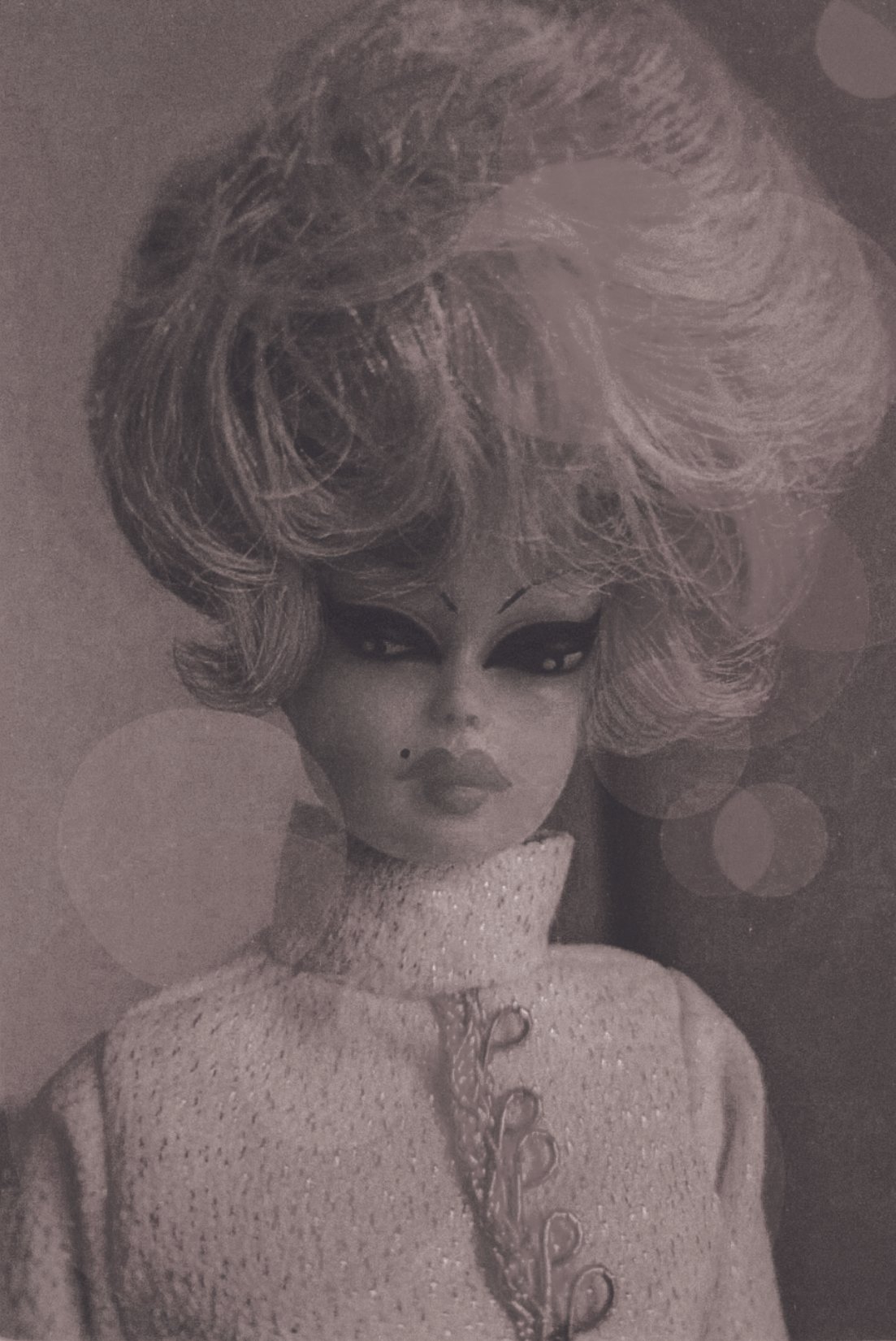 MJ_F26_DOLLTRIMSRESEARCH1_BNW_RES150.jpg