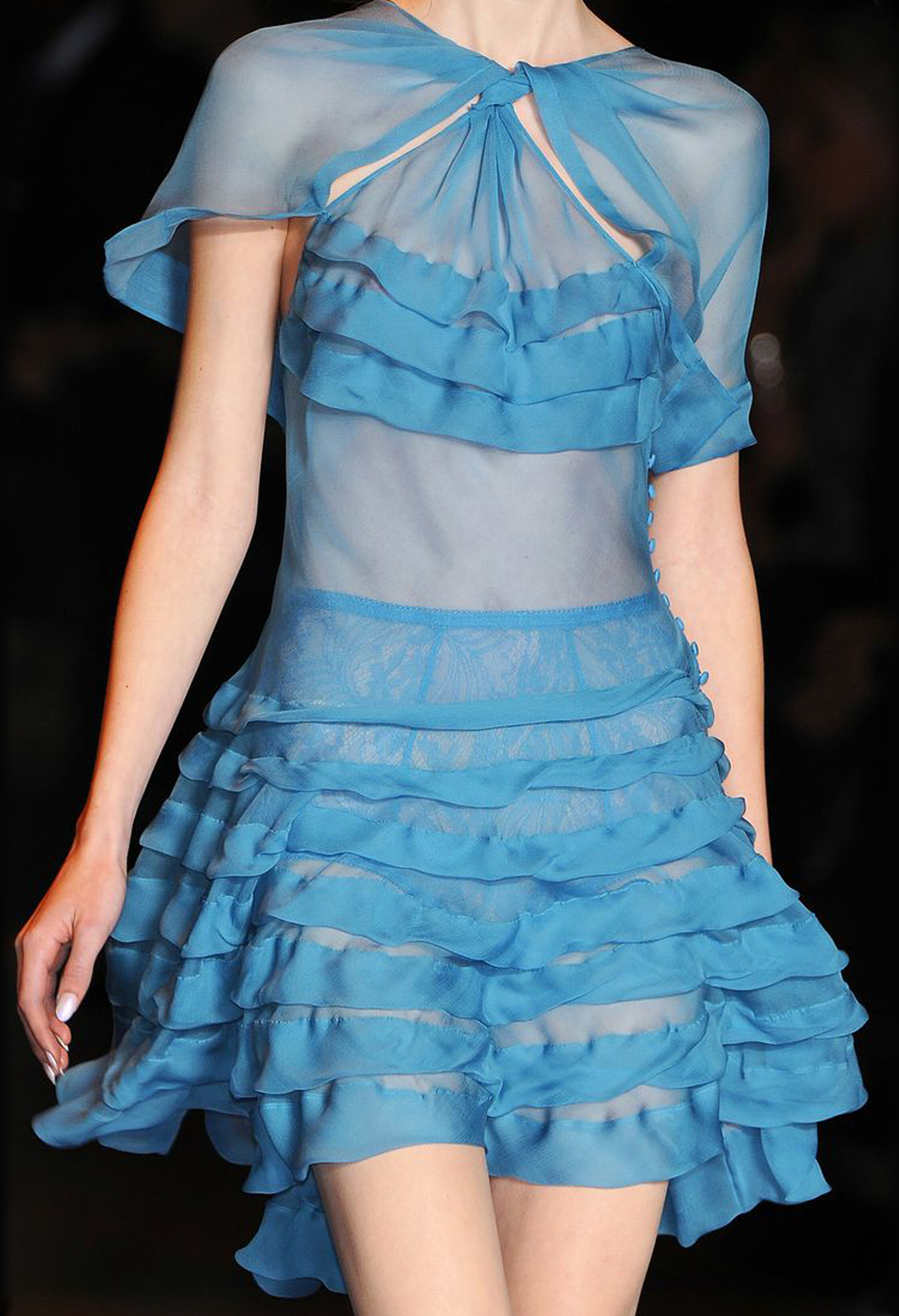 GALLIANO_S09_BLUCHIFFON TIEREDMINIDRESS_CROP.jpg