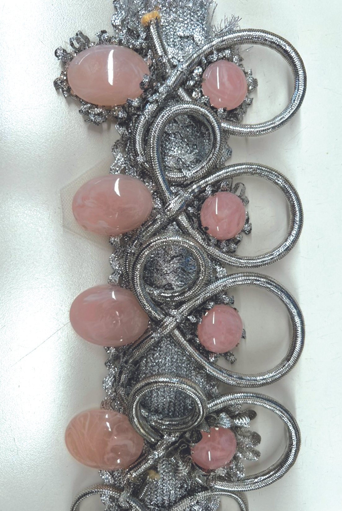 MJ_F26_DOLLTRIMSSILVER1ST_RES150.jpg