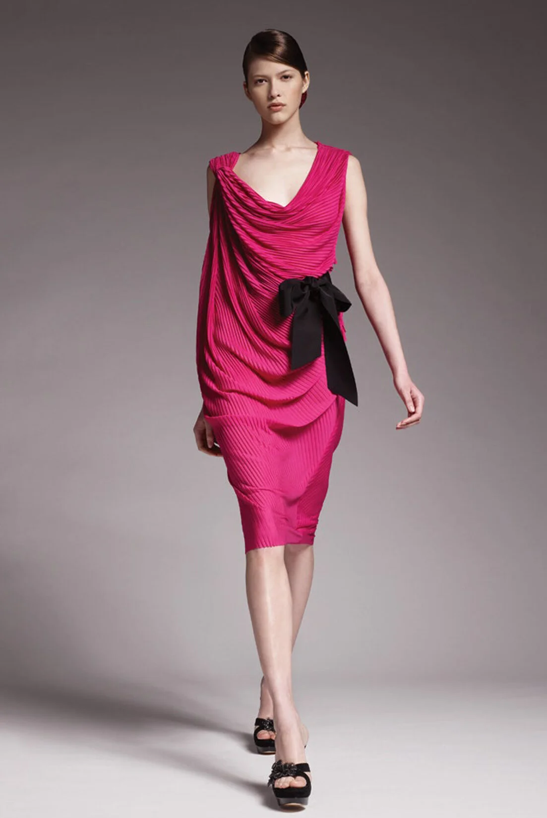 DK_R09_PINKPLEATJERSEYDRAPEDRESS_LKBK_RES150_CROP.jpg