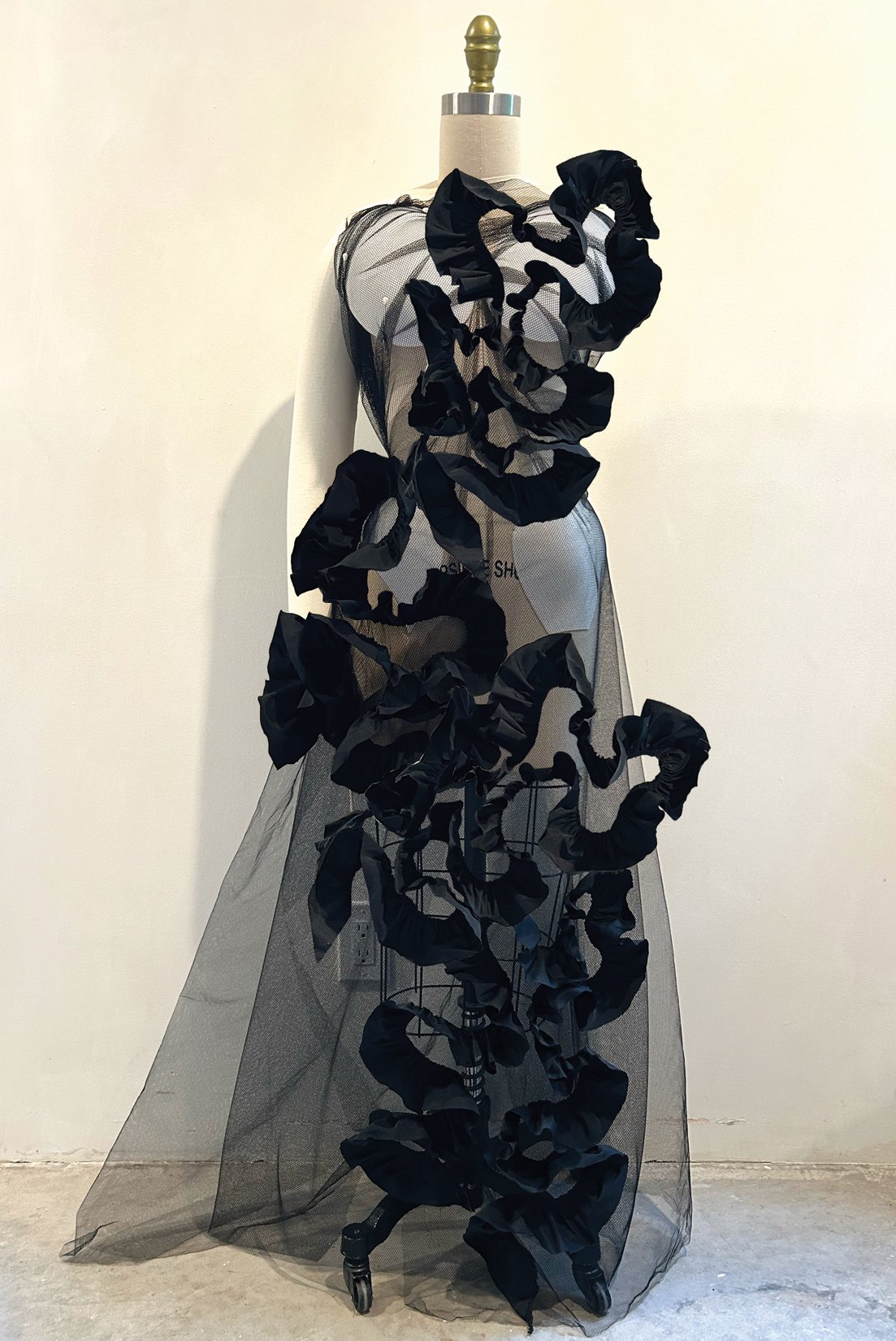 MJ_S26_VERMFRILL_DRAPE1_RES150.jpg