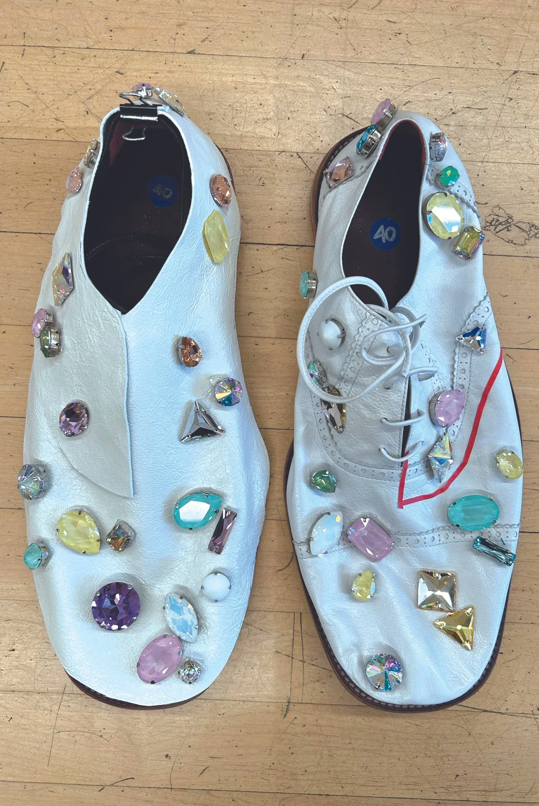 SPRING25_CARTOON_CRYSTALSHOES_ART_RES150.jpg