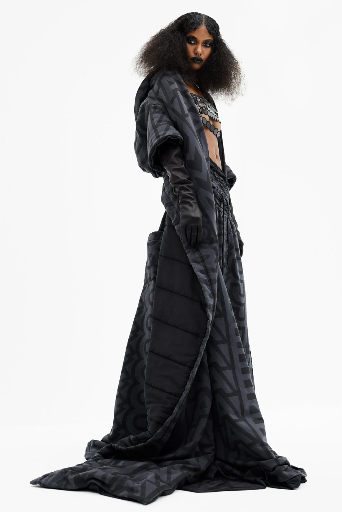 MJ_SPRING22_EDEN_BLACKBRA_LOOKBOOK_RES150.jpg