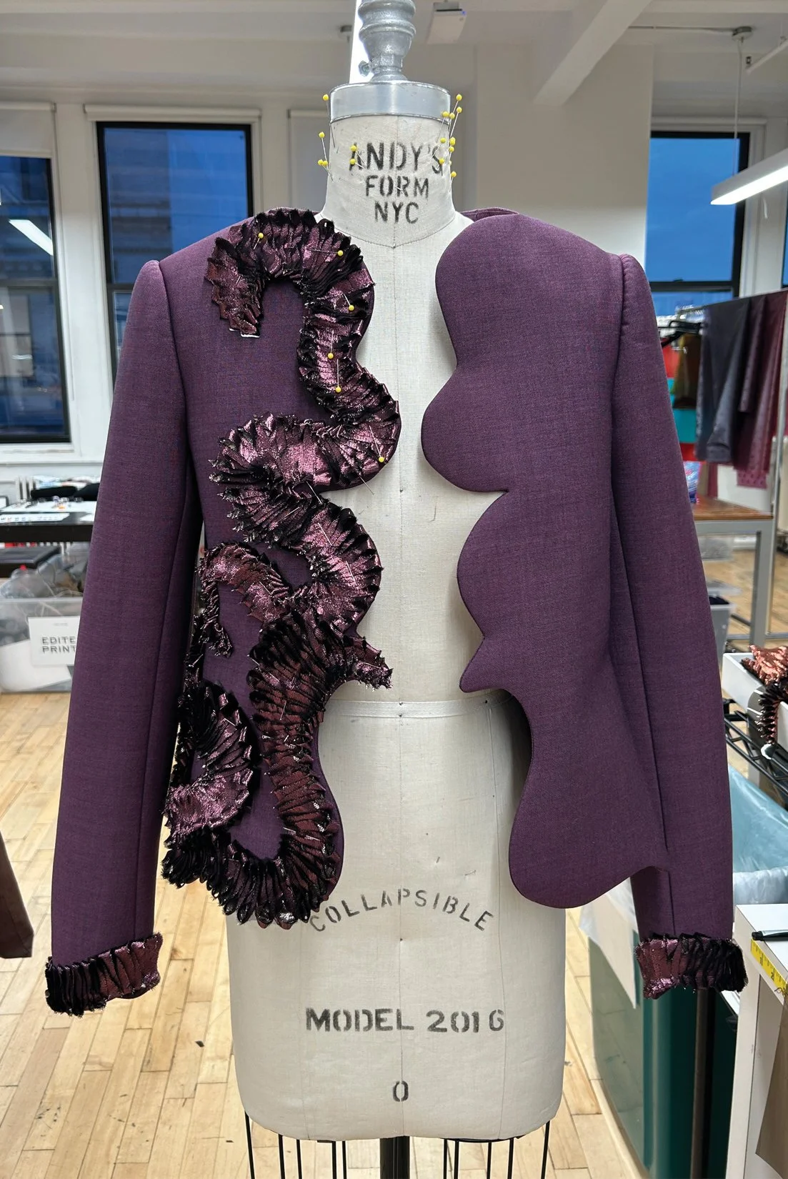 MJ_S27_LAME-PURPJKT_RES150.jpg