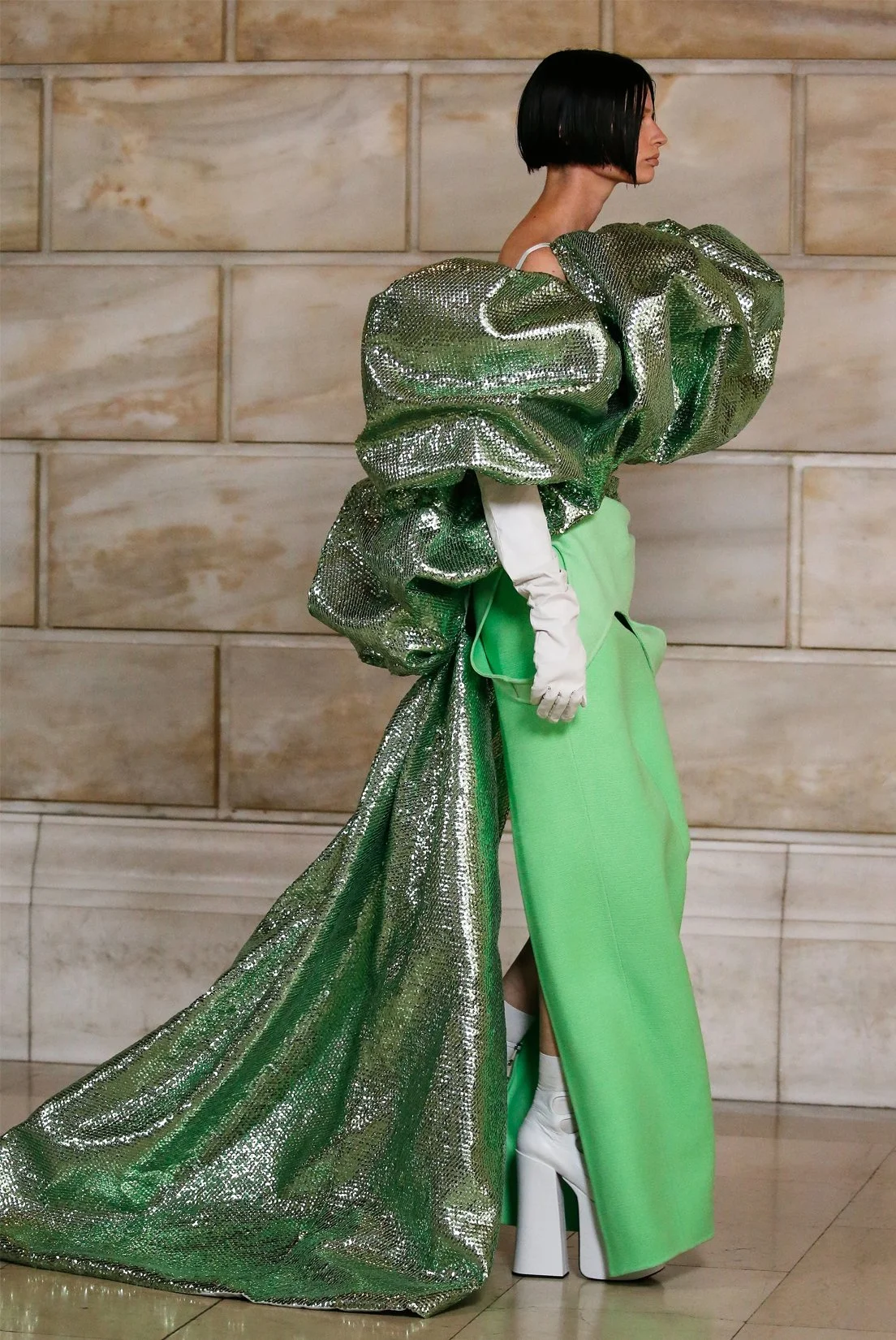MJ_FALL22_GREENSEQUINS_SHOW_SIDE_RES150.jpg