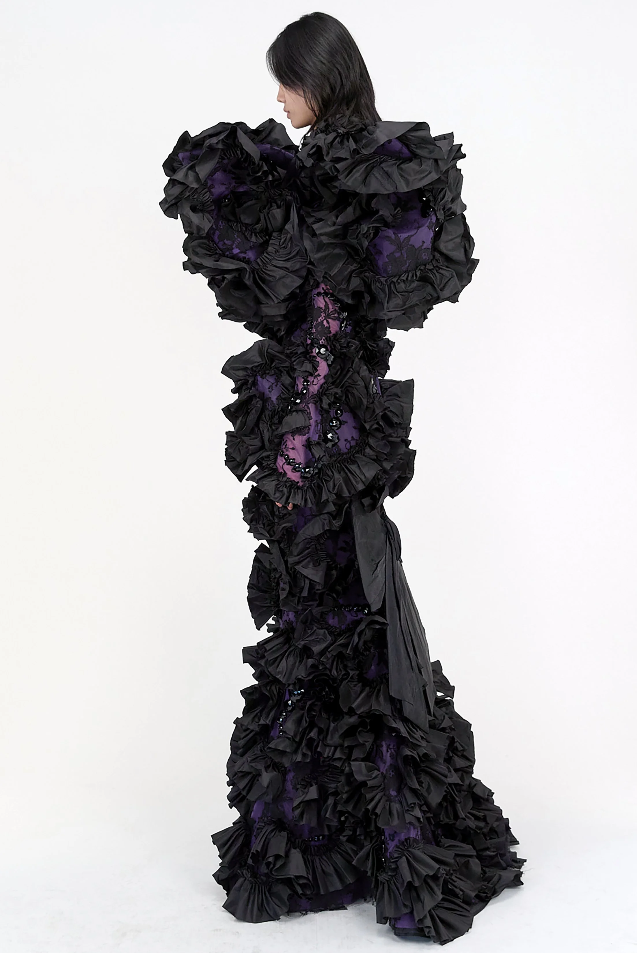 MJ_S26_BLKVERMFRILL_FITTING_SIDE_RES150.jpg