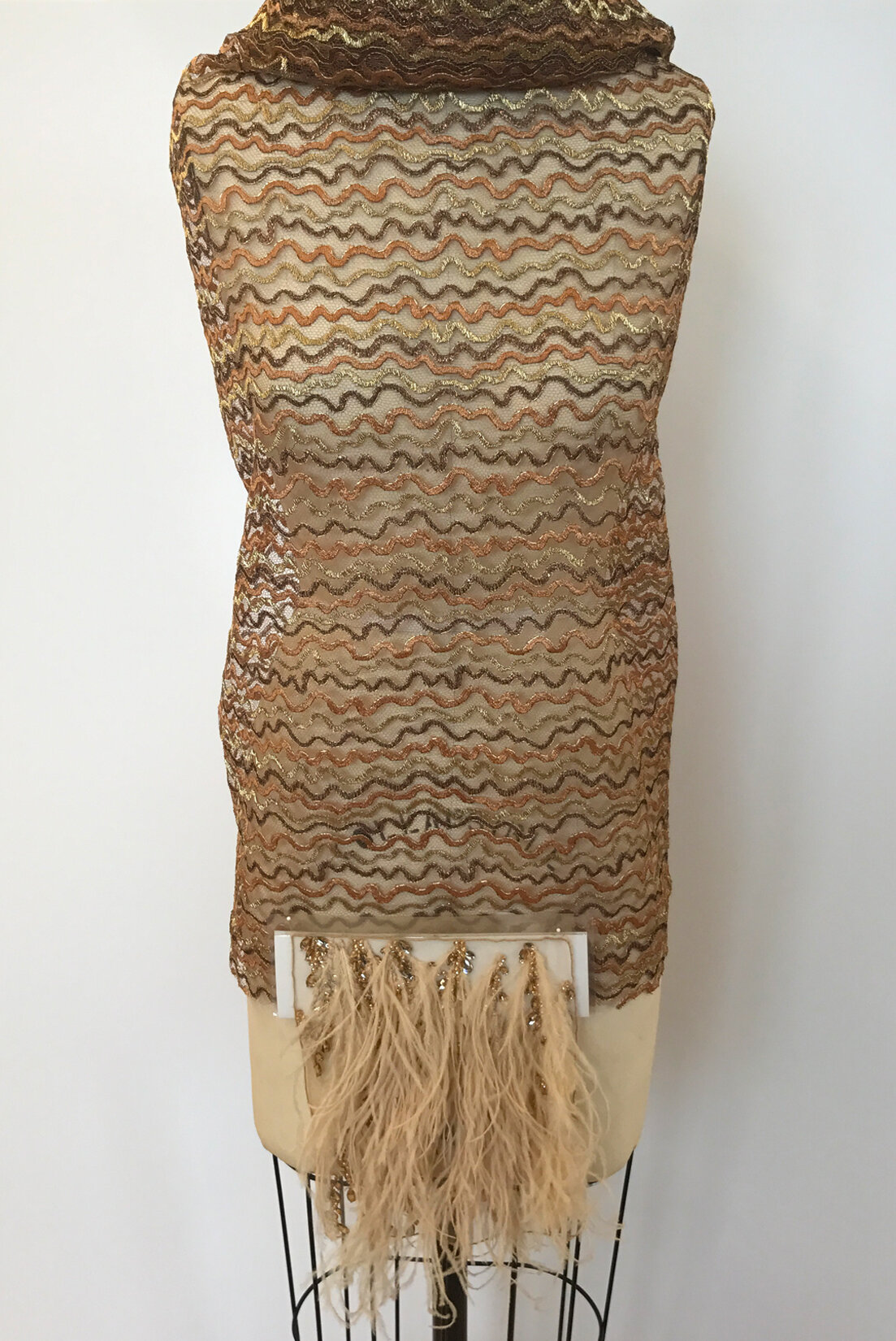 MJ_F17_LACEFEATHERS_DRAPE_RES150.jpg