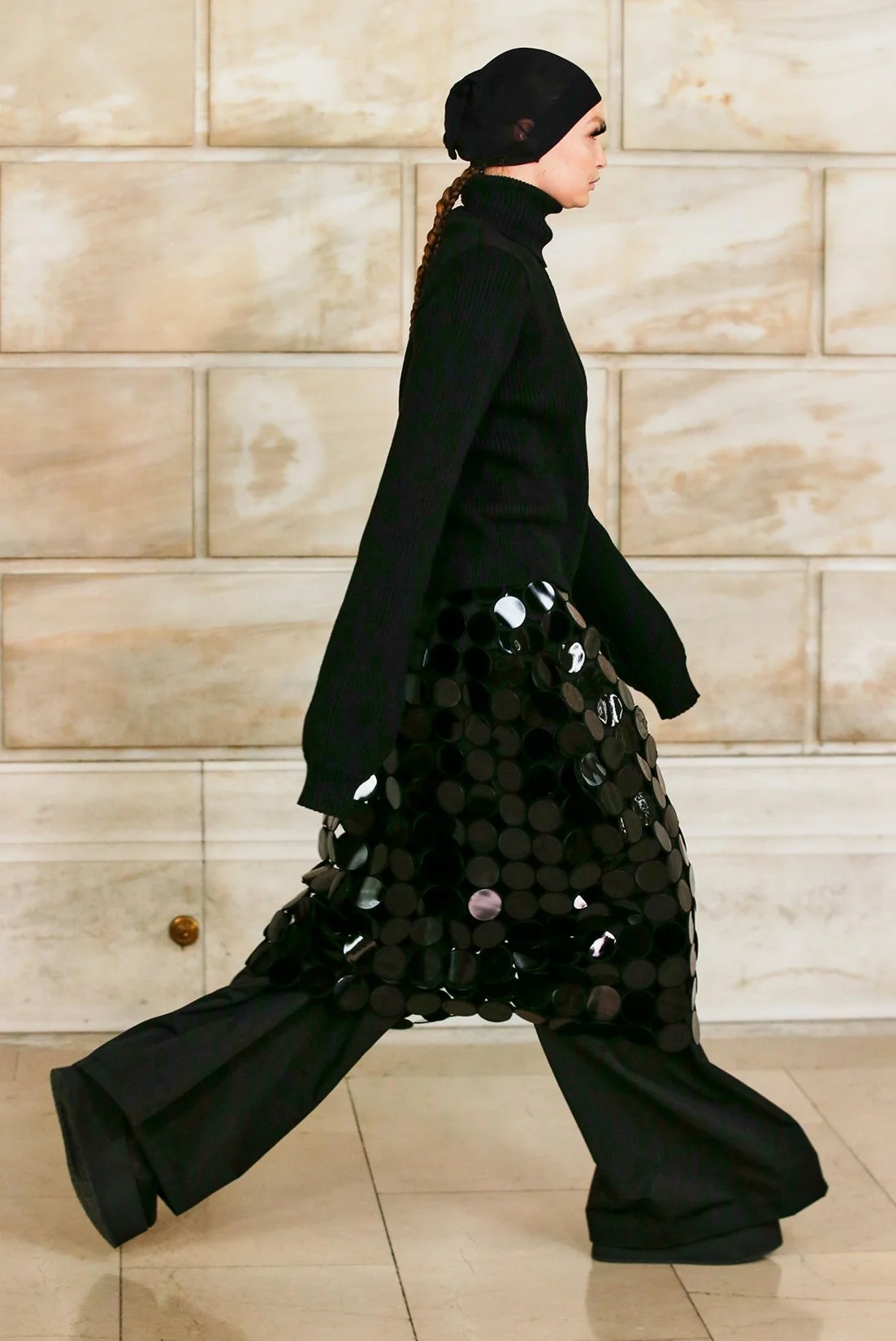 MJ_F21_SCHLAPF_BLK_SKIRT_RUNWAY2_RES150.jpg