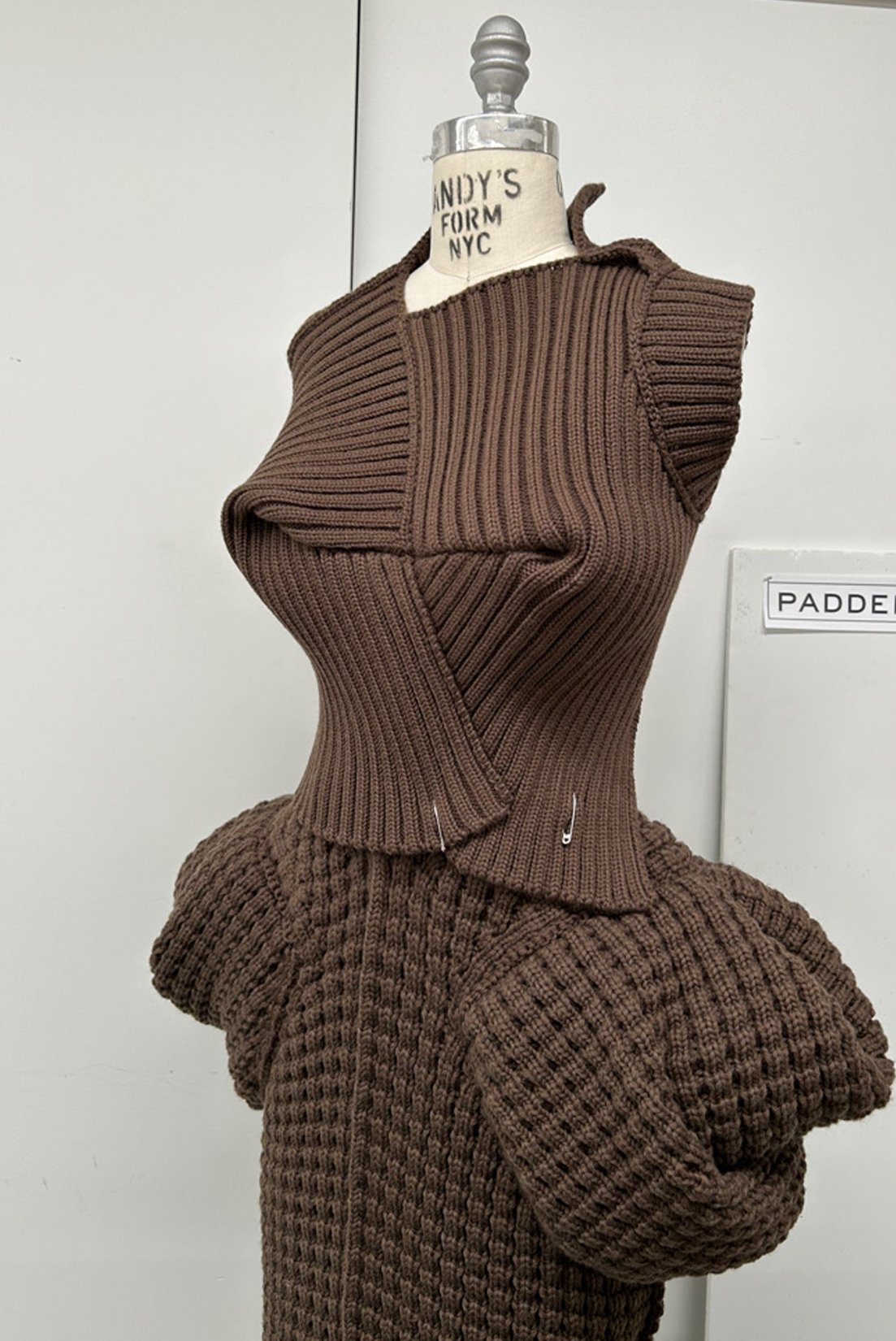 MJ_S23_KNITBUSTDARTS_DETAIL_RES150.jpg