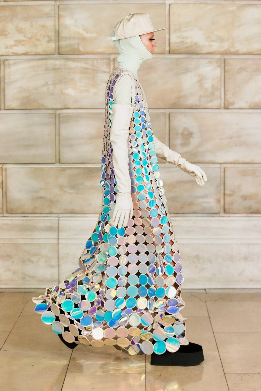 MJ_F21_SCHLAPF_ICE_LONGDRESS_RUNWAY_RES150.jpg