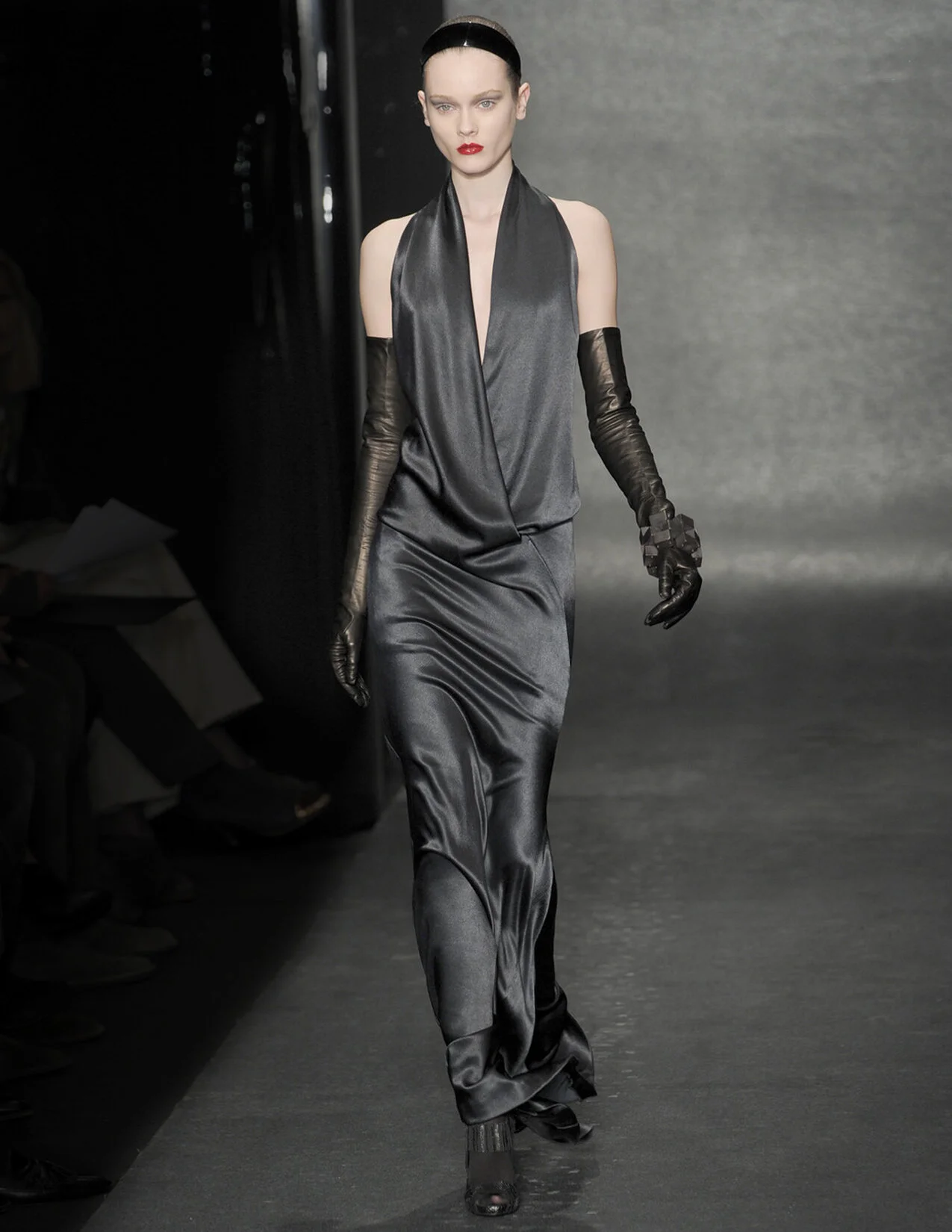 DK_F10_LONGANTHRCITESATINSHEETHGOWN_RES150.jpg