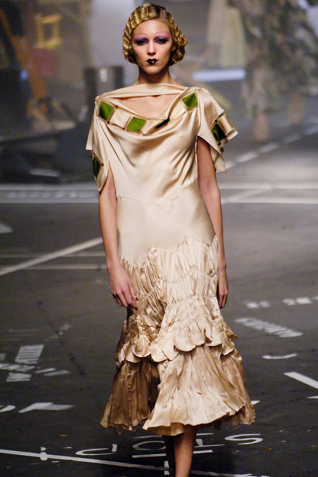 GALLIANO_F05_GATHEREDSATINBIASDRESS_SHOW_RES150.jpg