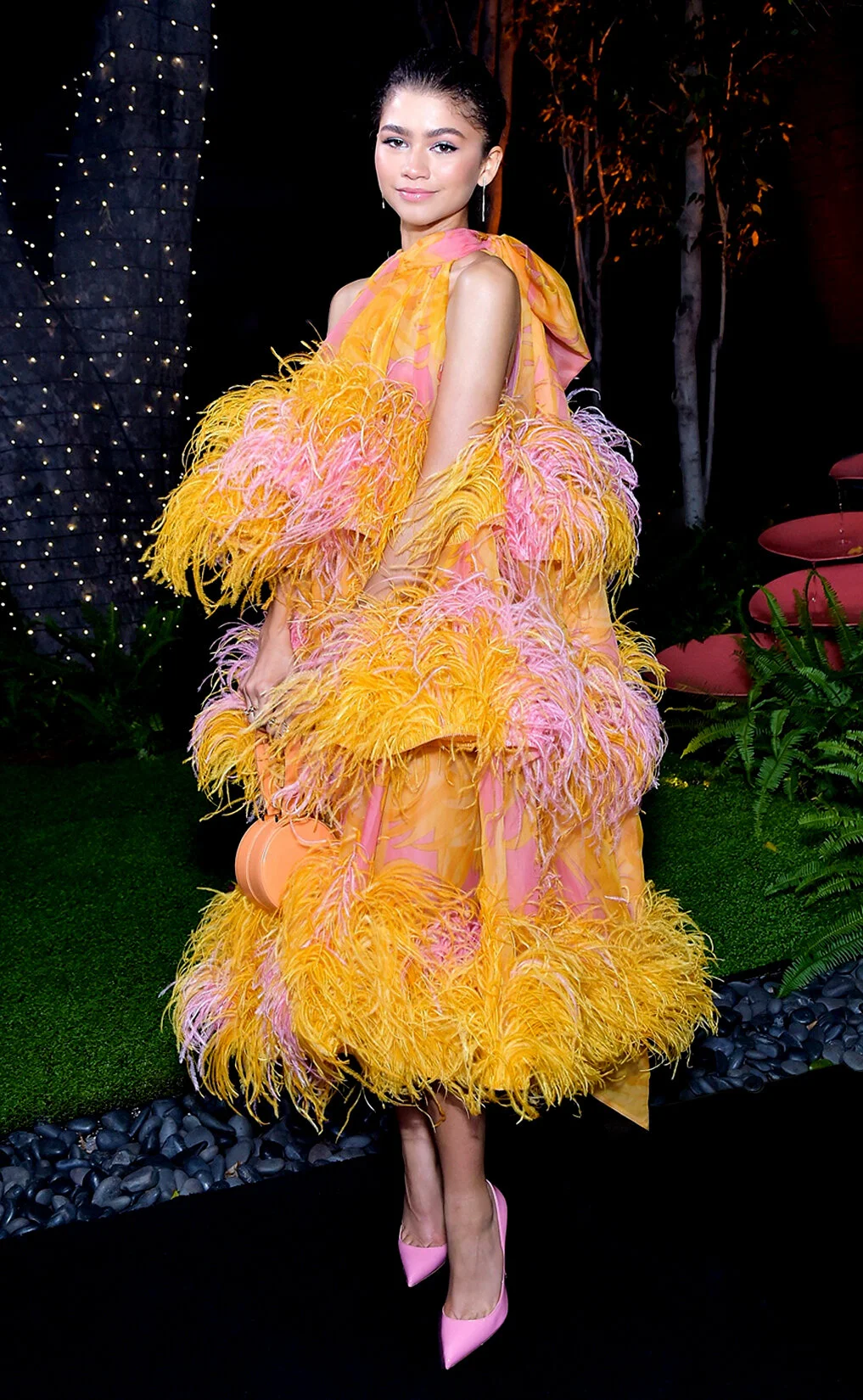 MJ_VIP_S19_ ZENDAYA_YLLWPRINTOSTRICHDRESS_RES150_CROP.jpg