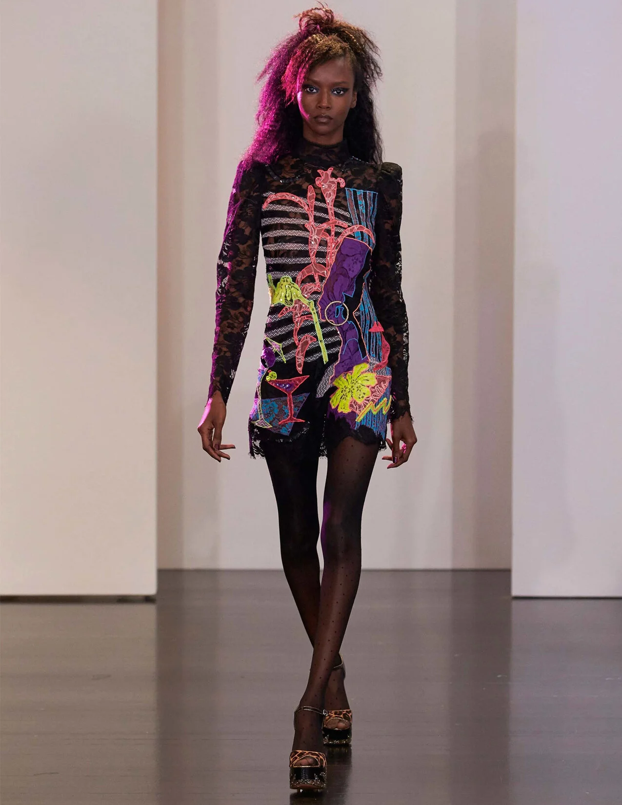 MJ_R17_NEFERTITI_RUNWAY_RES150.jpg