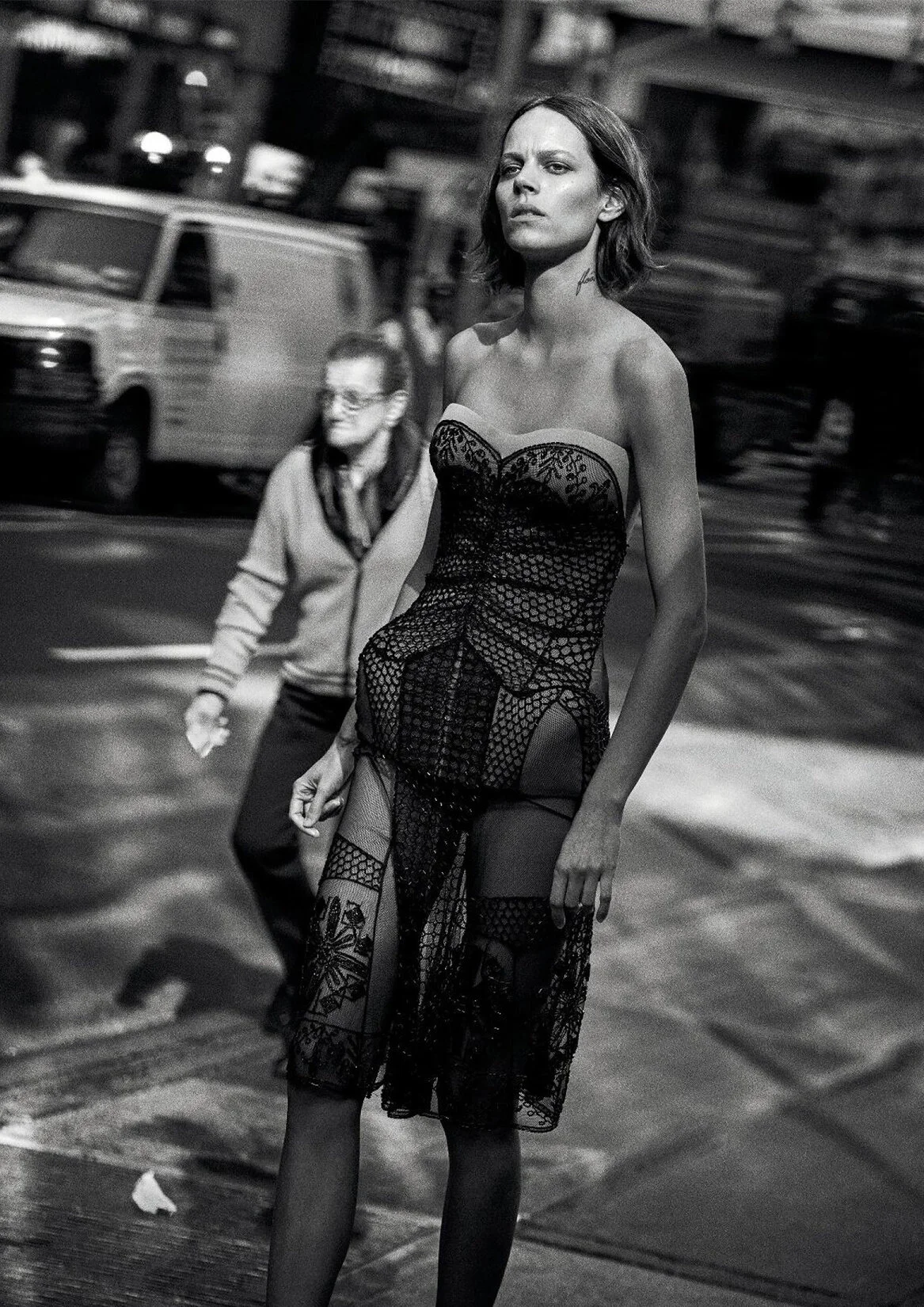 DIOR_HCF05_FREJA_BLACKNUDEBEADDRESS_RES150_CROP.jpg