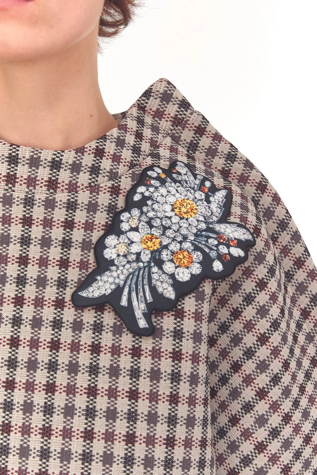 SPRING23_DOLLS_BIGYLLWBROOCH_RES150.jpg