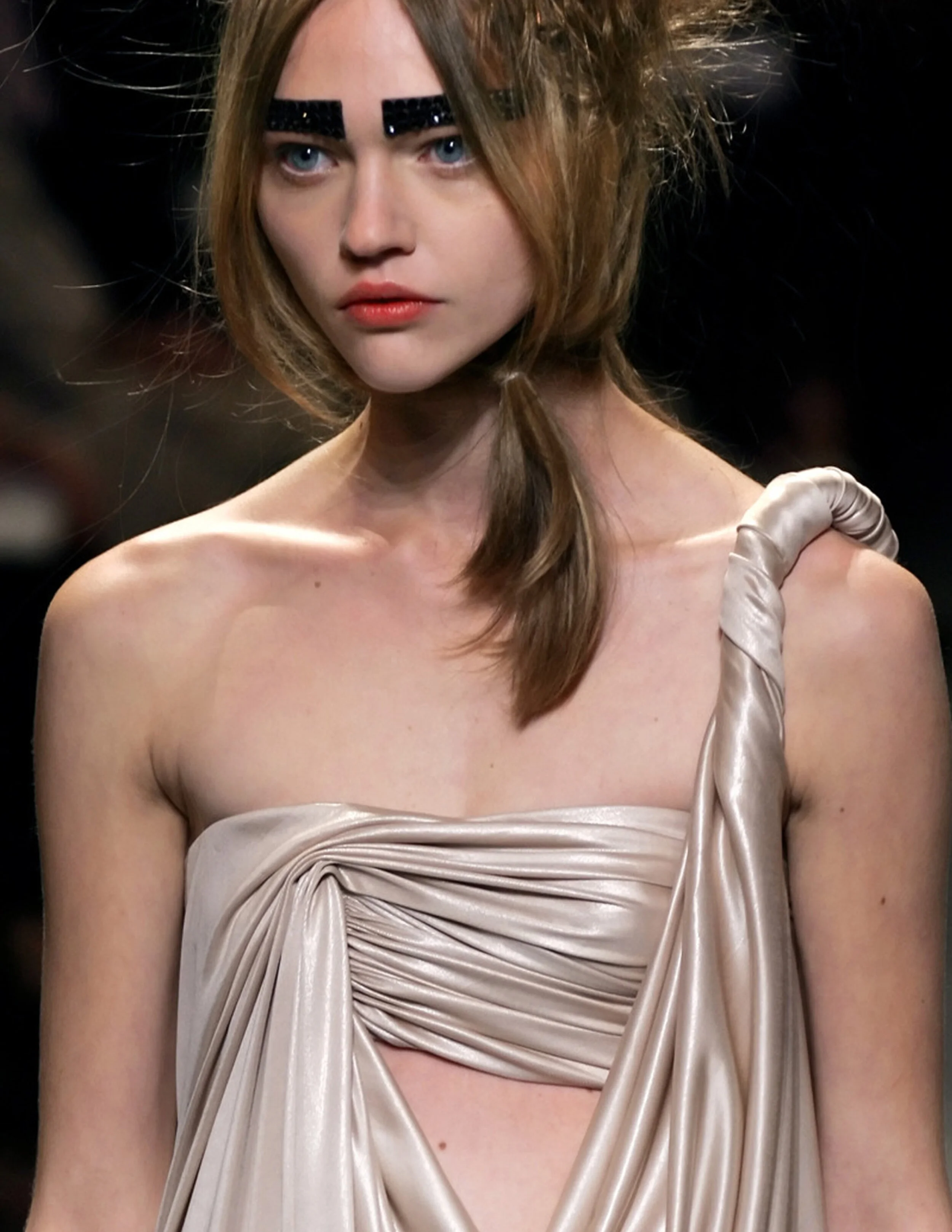 GALLIANO_S07_SASHADRAPE_DETAIL.jpg