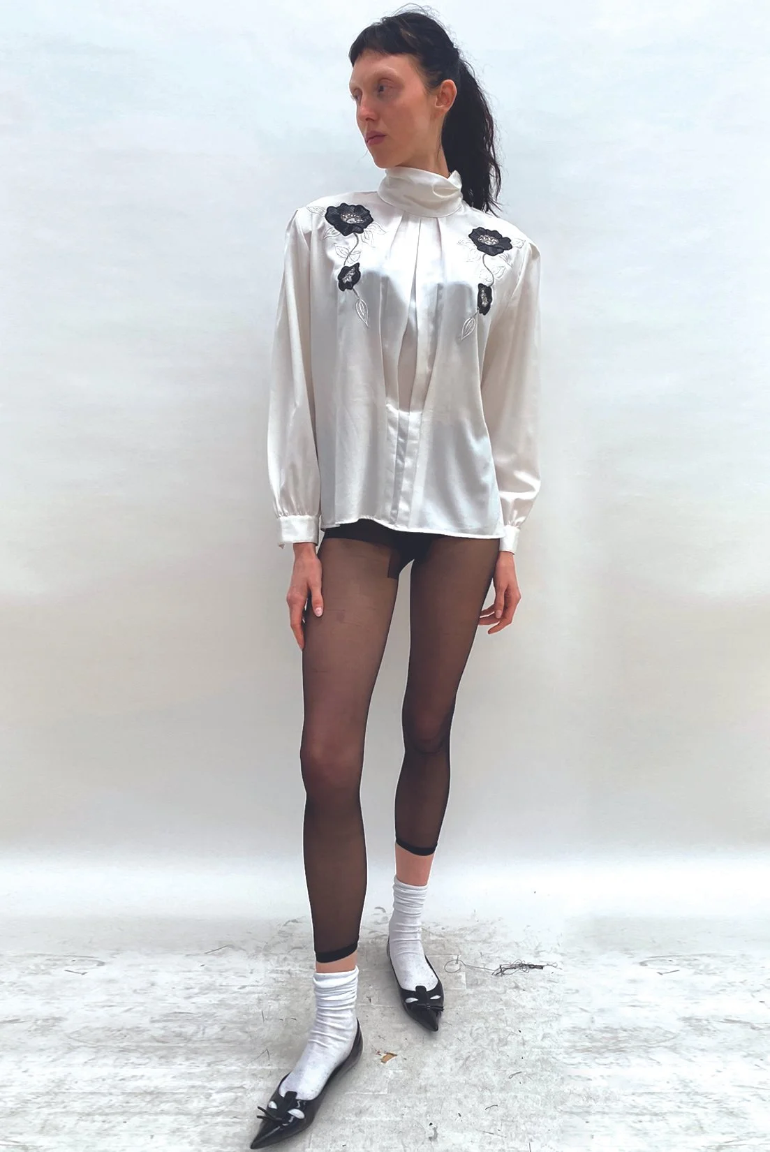 MJ_F23_DUOFLOWER_BLOUSEINSPO_RES150.jpg