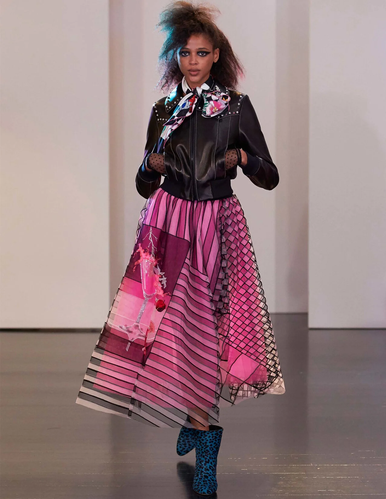 MJ_R17_COCKTAILSKIRT_RUNWAY_RES150.jpg