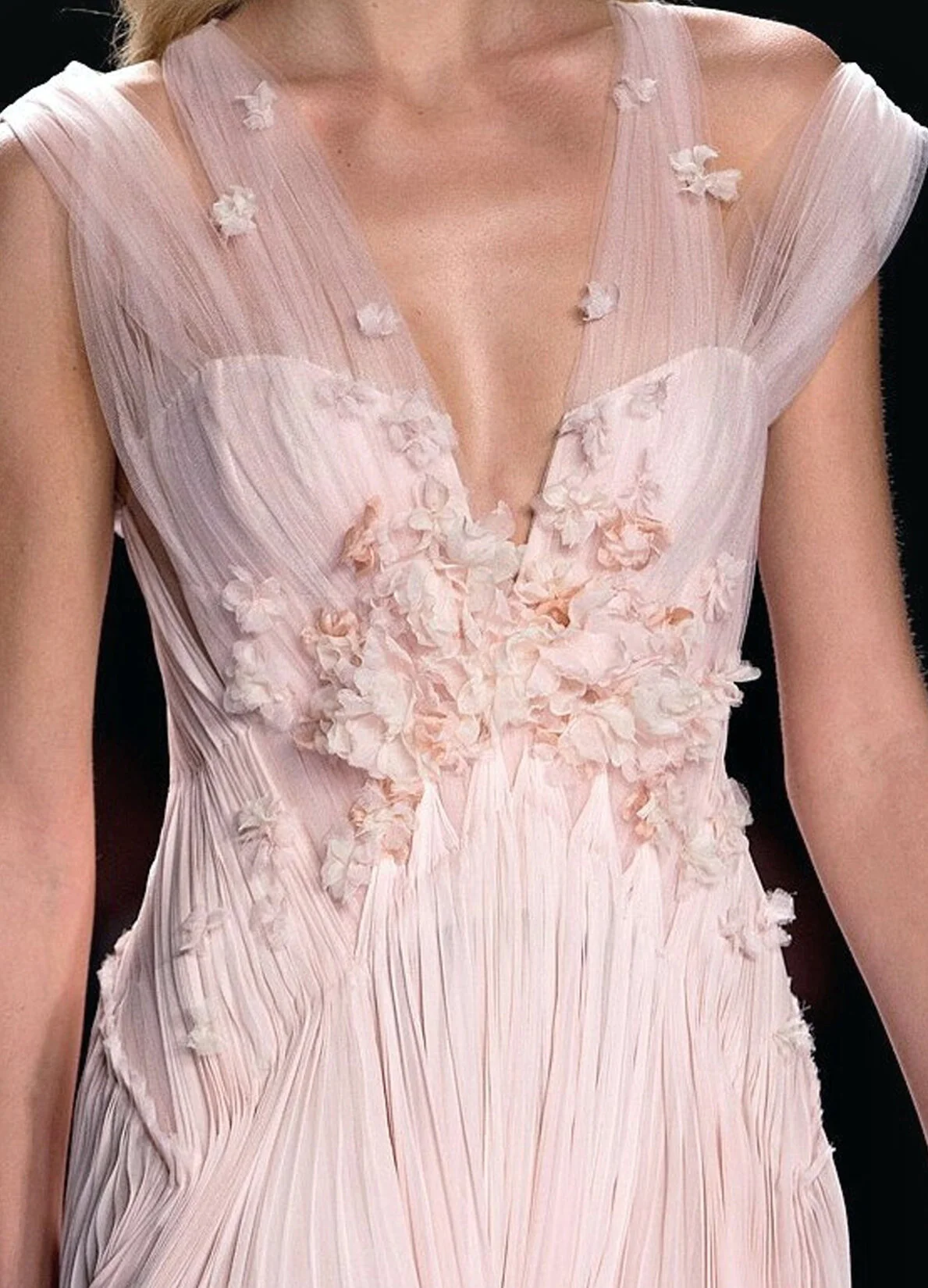 JMENDEL_S13_PINKDRAPEDRESSWITHFLOWERS_DETAIL_RES150_CROP.jpg