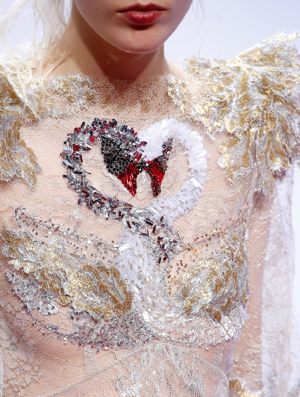 MJ_S16_SWANS_DETAIL_RES150.jpg