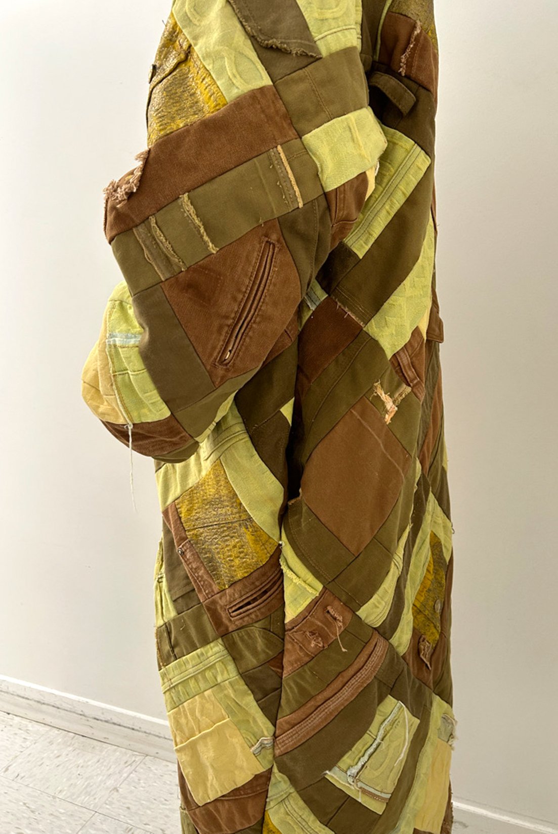 MJ_S23_YELLOWPATCH_DETAIL_RES150.jpg