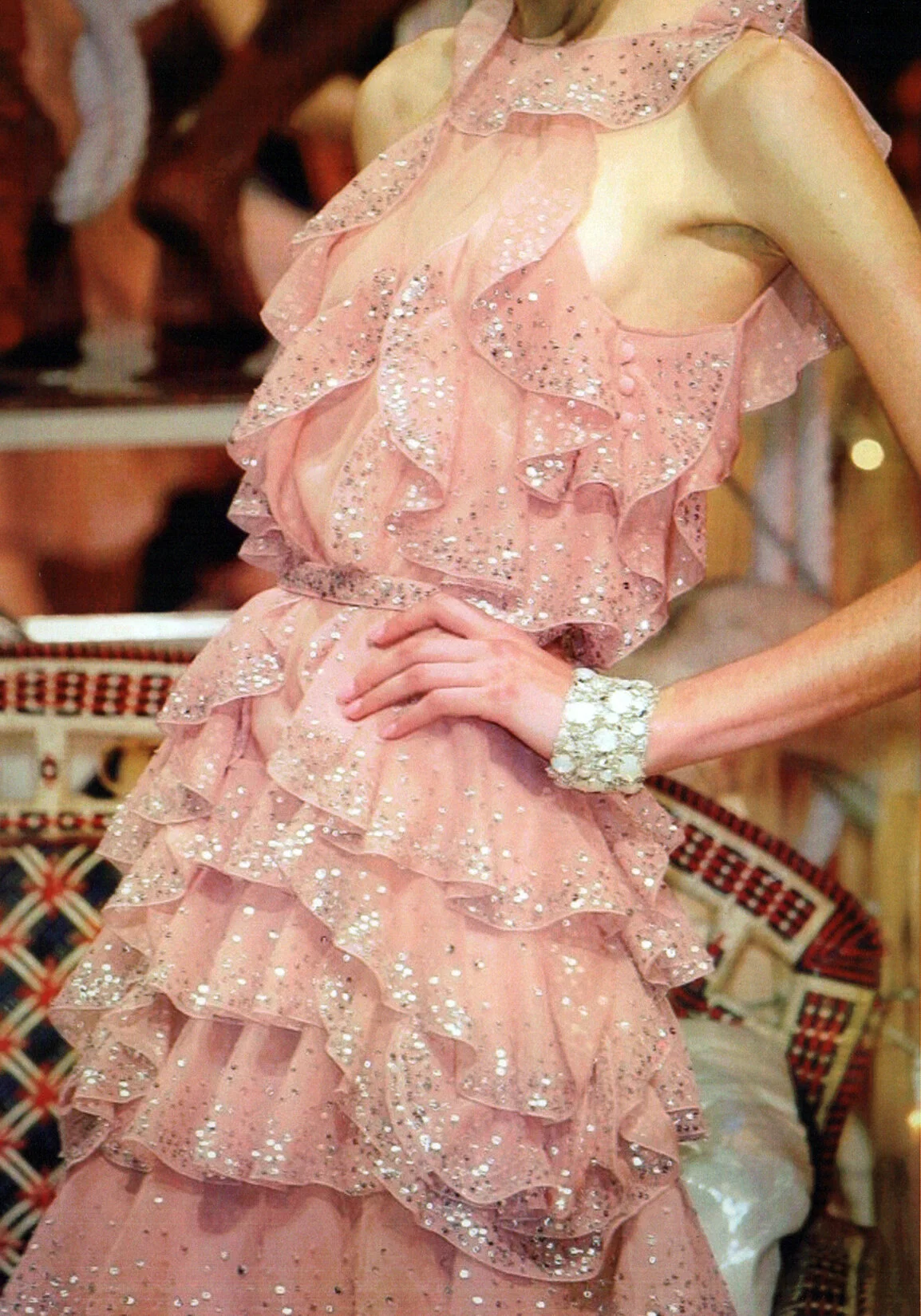 GALLIANO_S08_UPSIDEDOWNFRILLSHRTDRESS_CLOSEUP_RES150_CROP.jpg