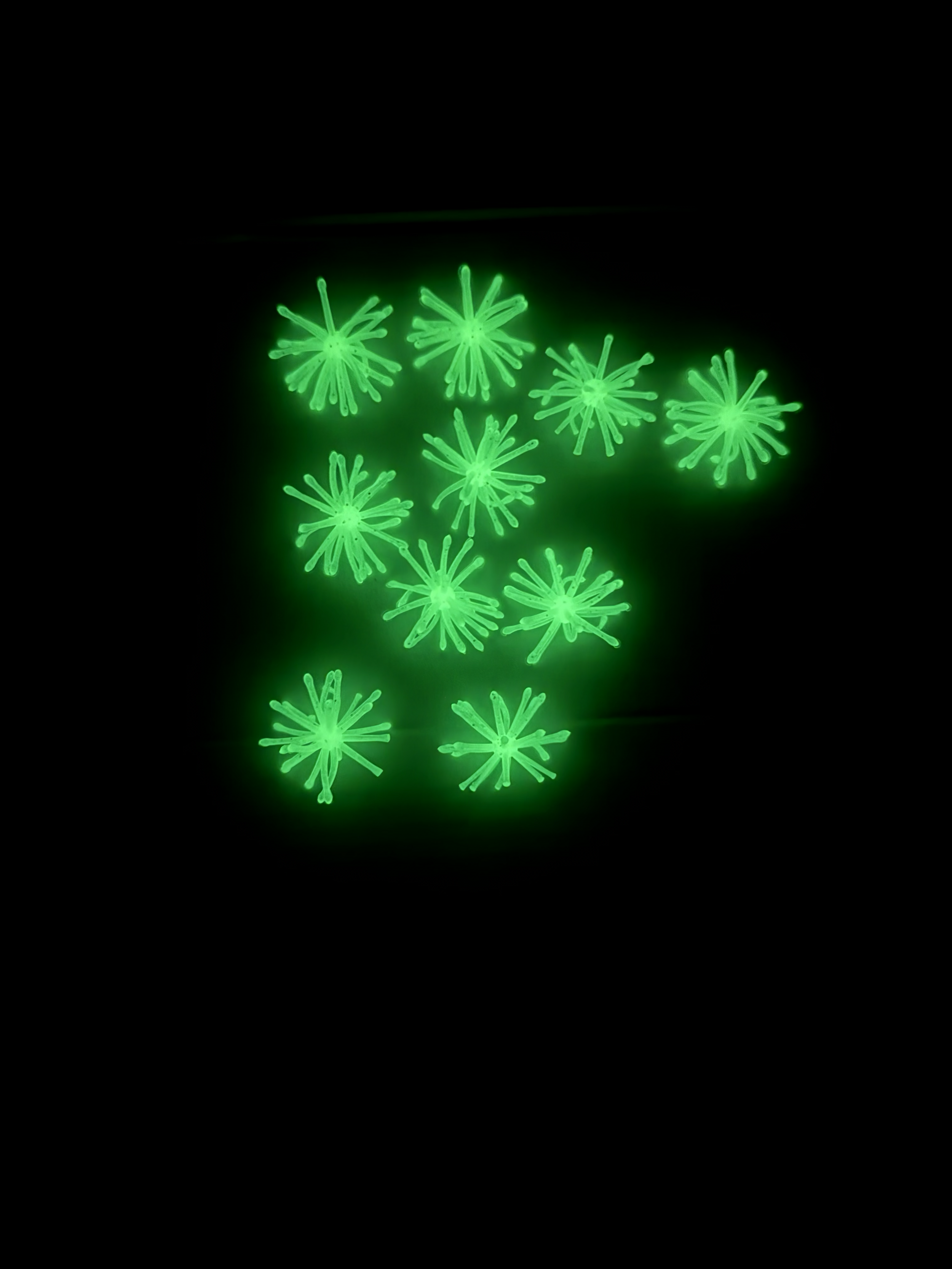 chartruese sparkle glow.png